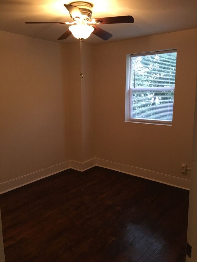 Building Photo - Charming Four-Square House in Church Hill w/ Fenced-in yard & tons of walkability