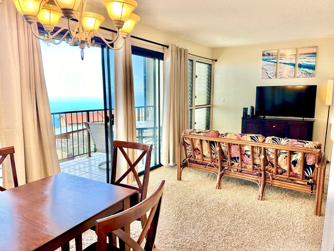 Building Photo - Furnished 2 bedroom 2 bath condo 2 assigned parking stalls