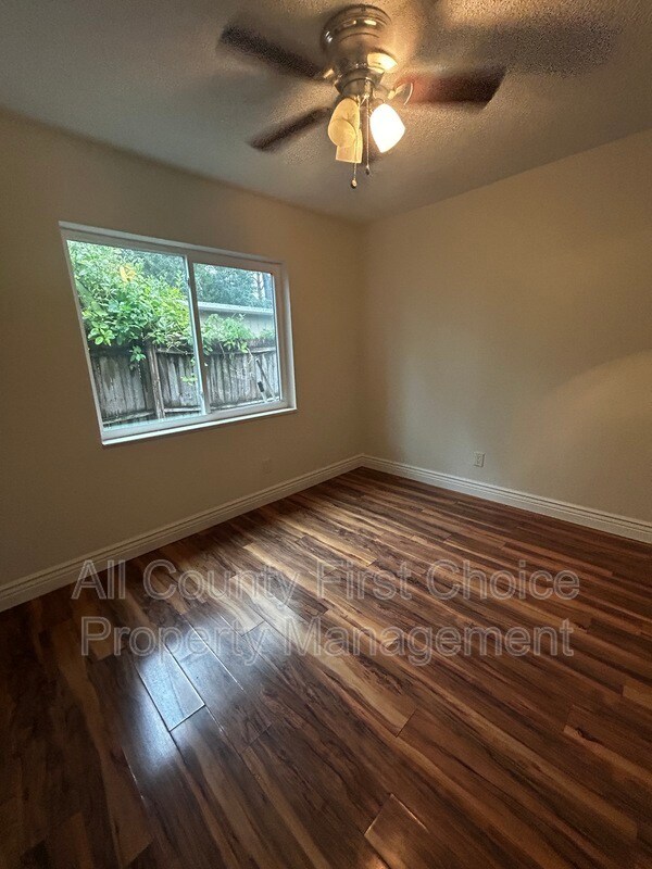 Building Photo - 9369 93rd Ave