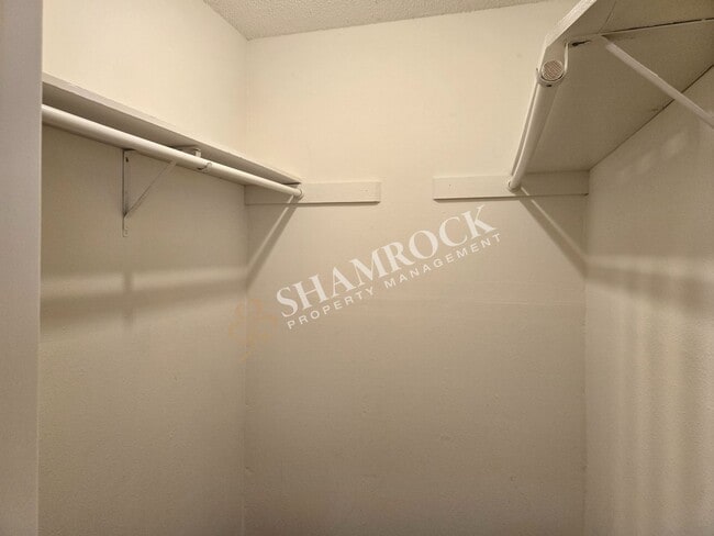 Building Photo - 2-Bedroom Waco ISD Duplex!