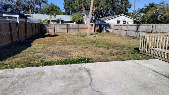 Building Photo - 817 Ohio Ave