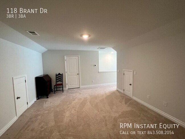 Building Photo - 118 Brant Dr