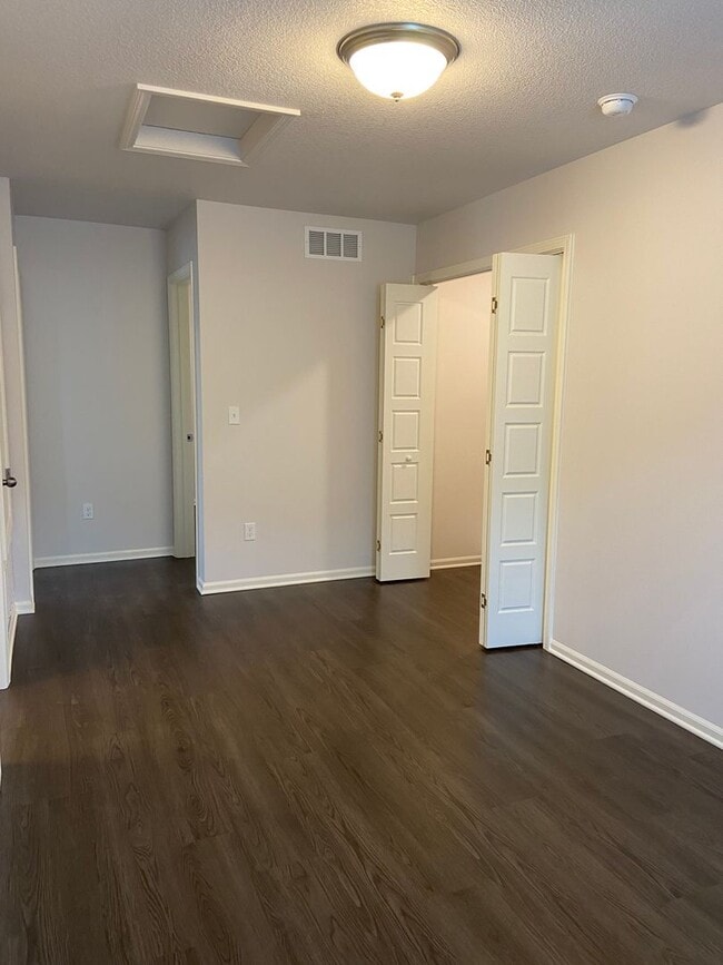 Building Photo - NOW PRELEASING!  Three Bedroom | Two and a Half Bath Home in Spring Hill