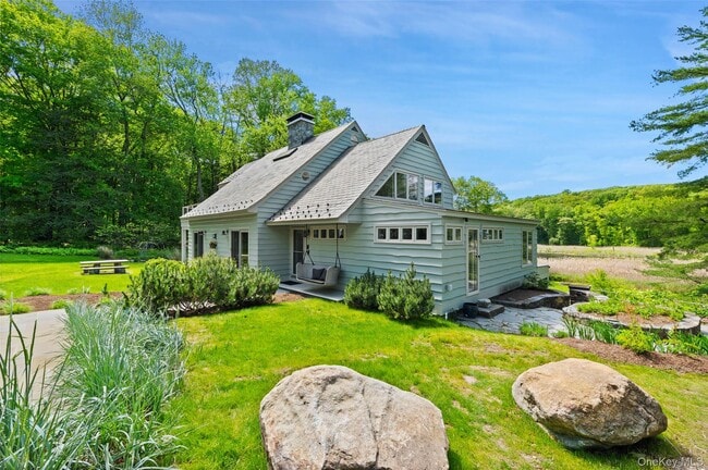 Building Photo - 258 Hardscrabble Rd