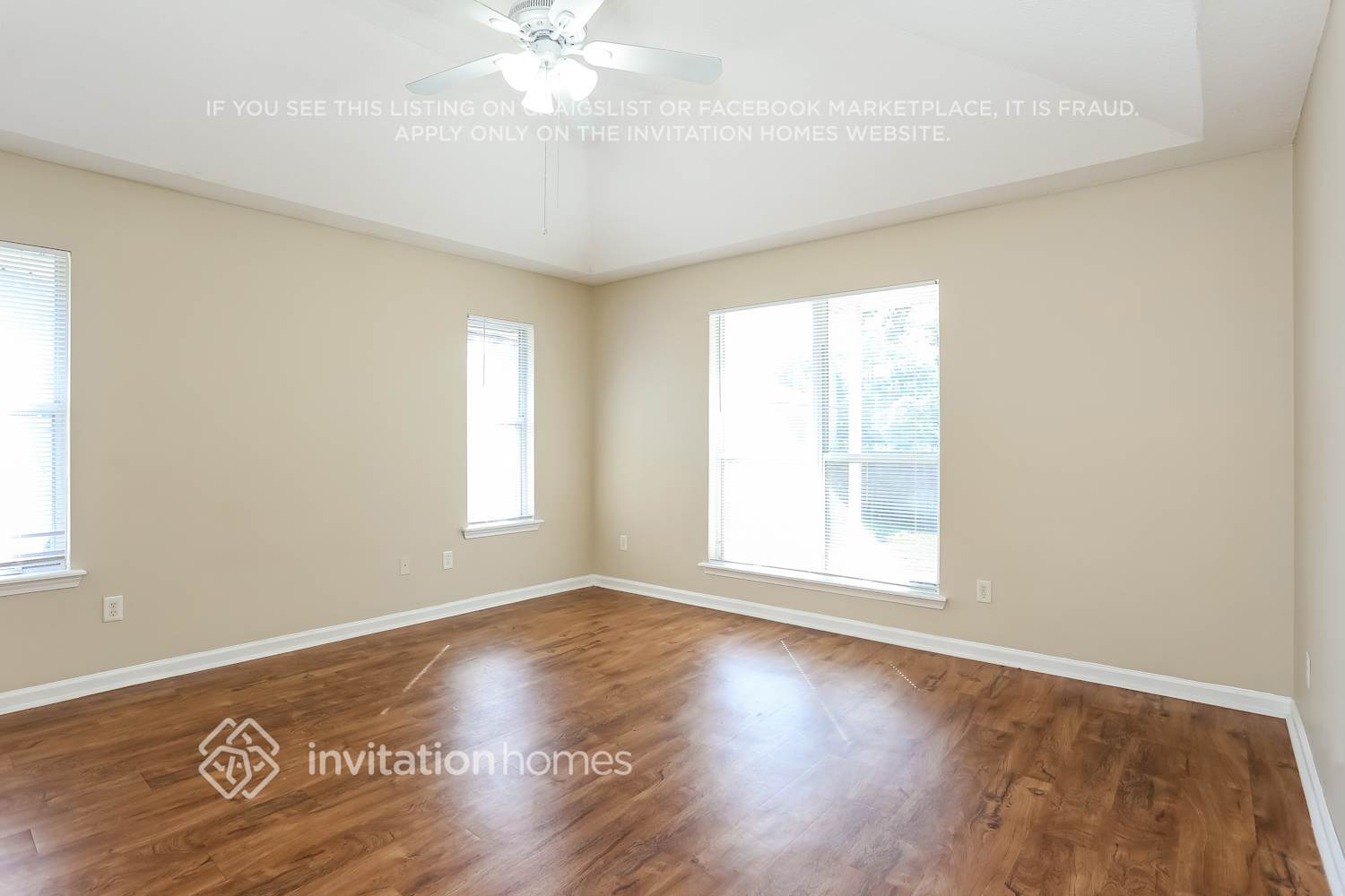 Building Photo - 538 New Brunswick Terrace