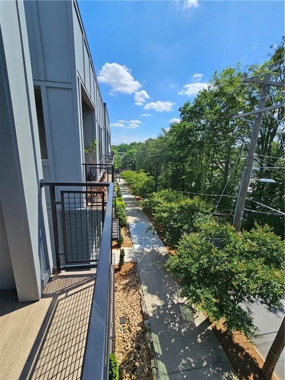Building Photo - 1294 Longreen Ter NW