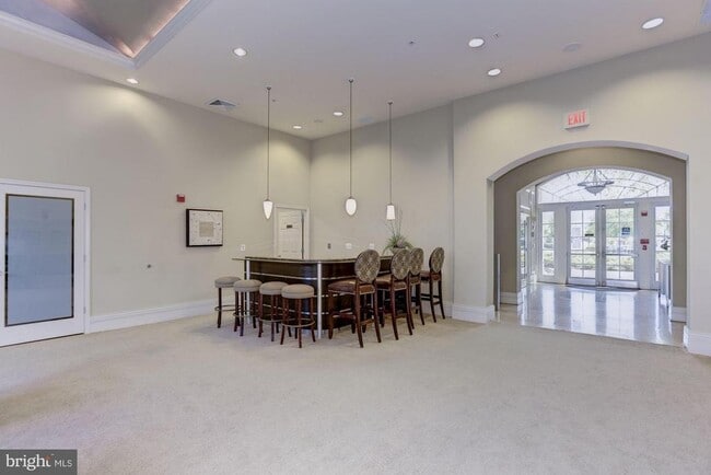 Building Photo - 42514 Mayflower Terrace