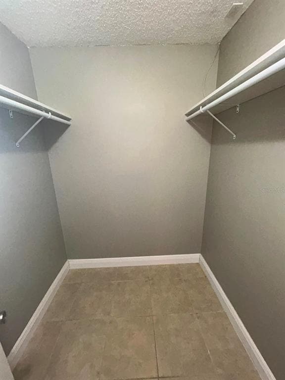 Building Photo - 6525 Manila Palm Way