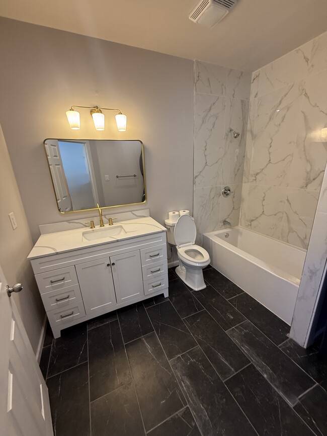 Building Photo - 167 Finn Ln