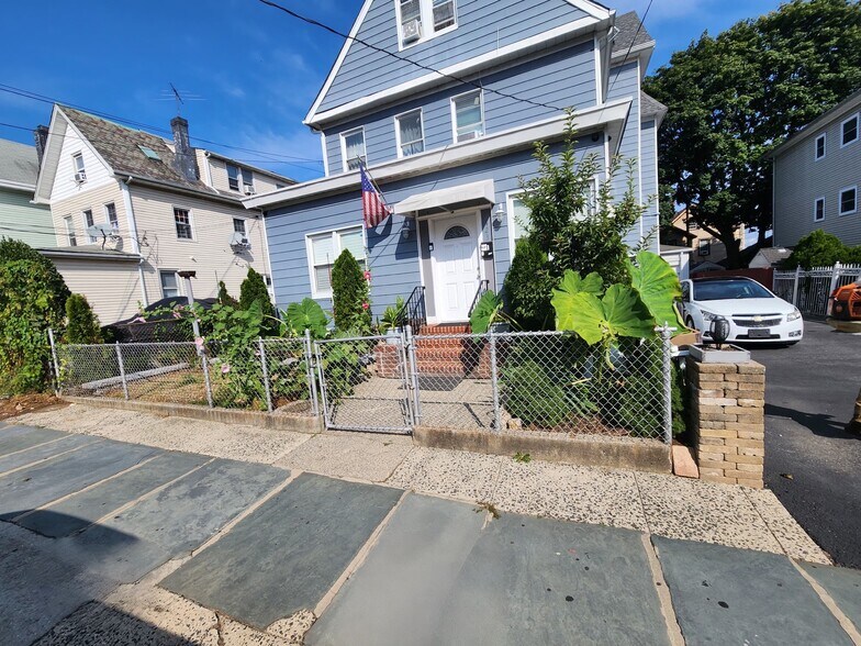 Primary Photo - 123 N 7th Ave