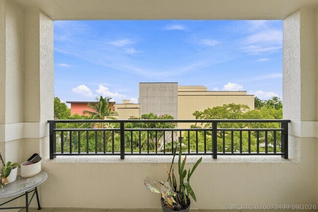 Building Photo - 610 W Las Olas Blvd