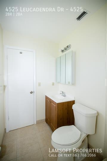 Building Photo - 4525 Leucadendra Dr