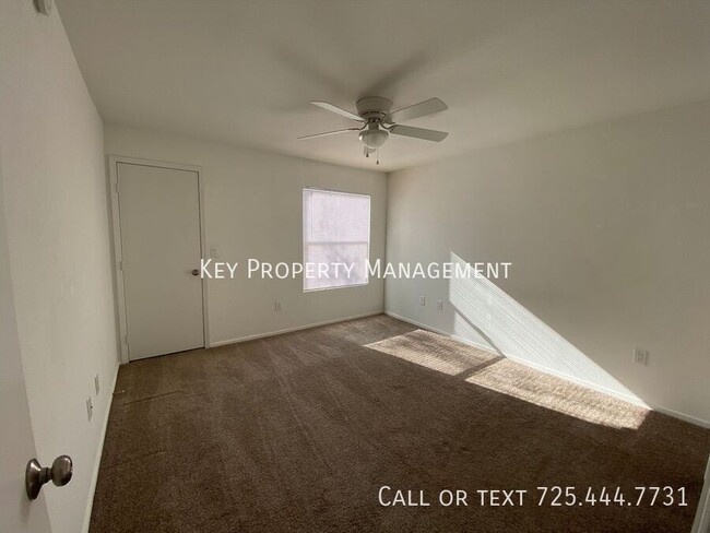 Building Photo - 555 E Silverado Ranch Blvd