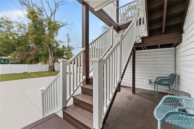 Building Photo - 680 25th Ave S