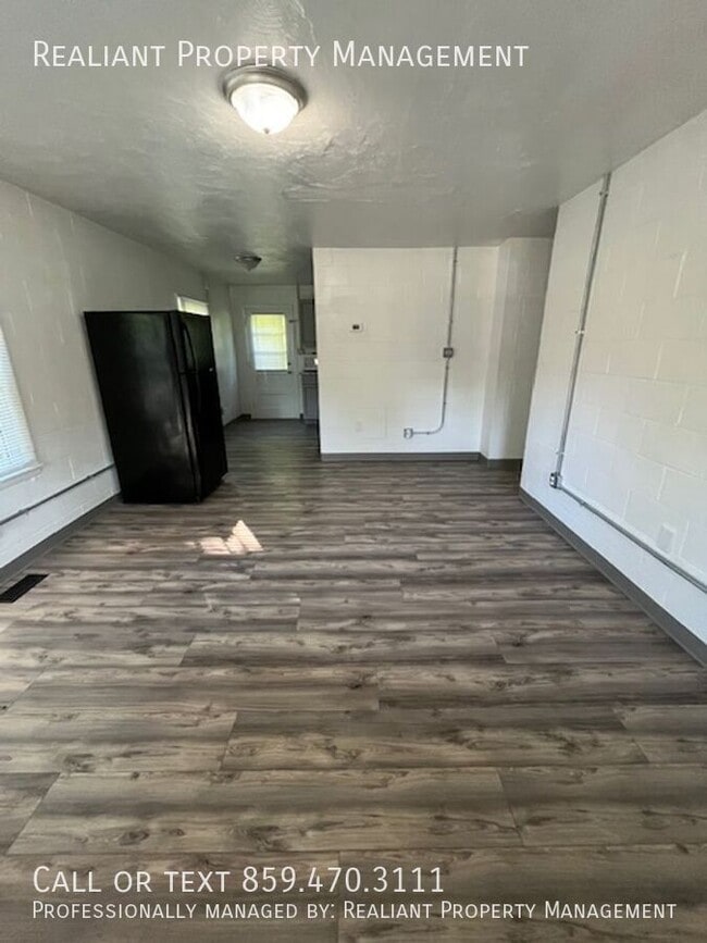 Building Photo - 313 Bellevue Ave