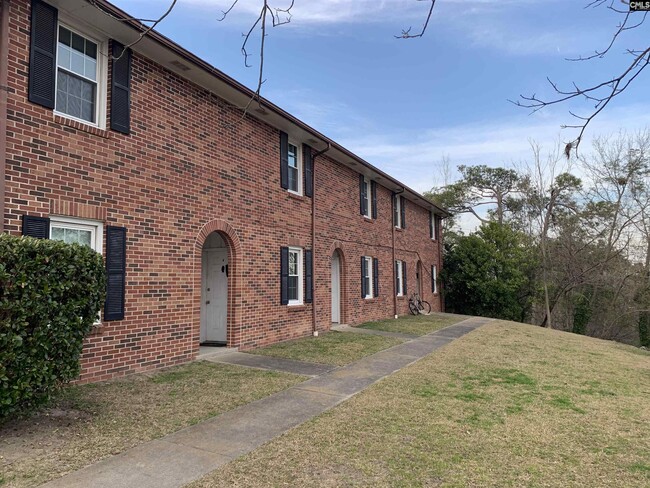 Primary Photo - 1435 Shirley St