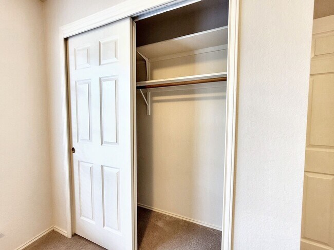 Building Photo - Charming 3BD/2BA Home with Spacious Backyard in Cedar Park