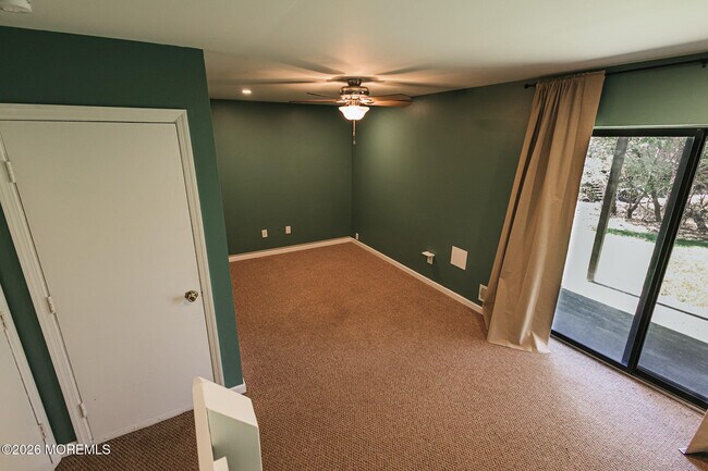 Building Photo - 1601 Alpine Trail