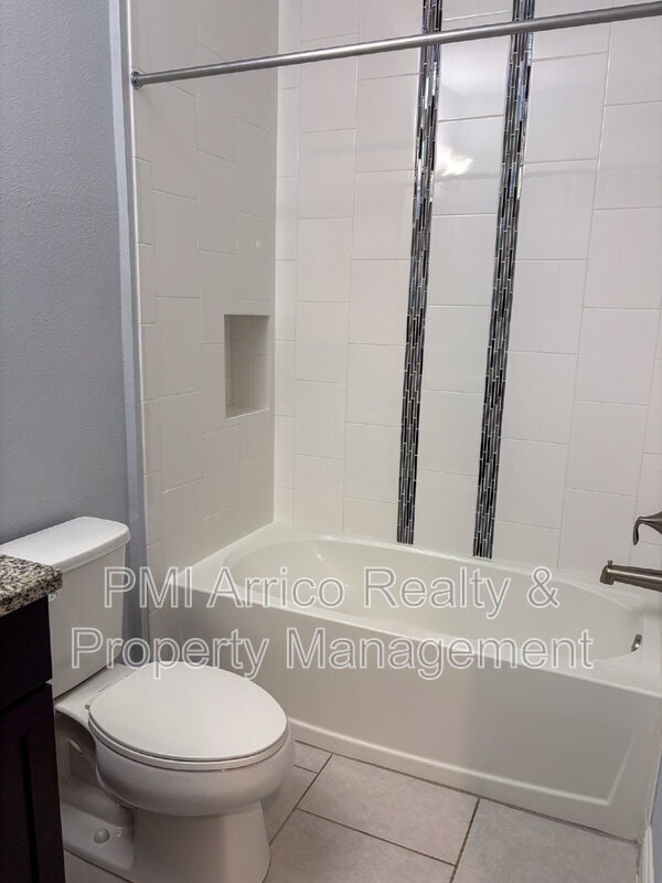 Building Photo - 12860 Satin Lily Dr