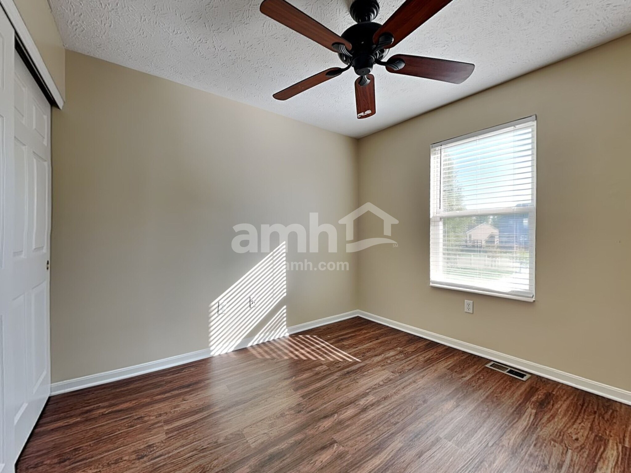 Building Photo - 424 Hartford Ct