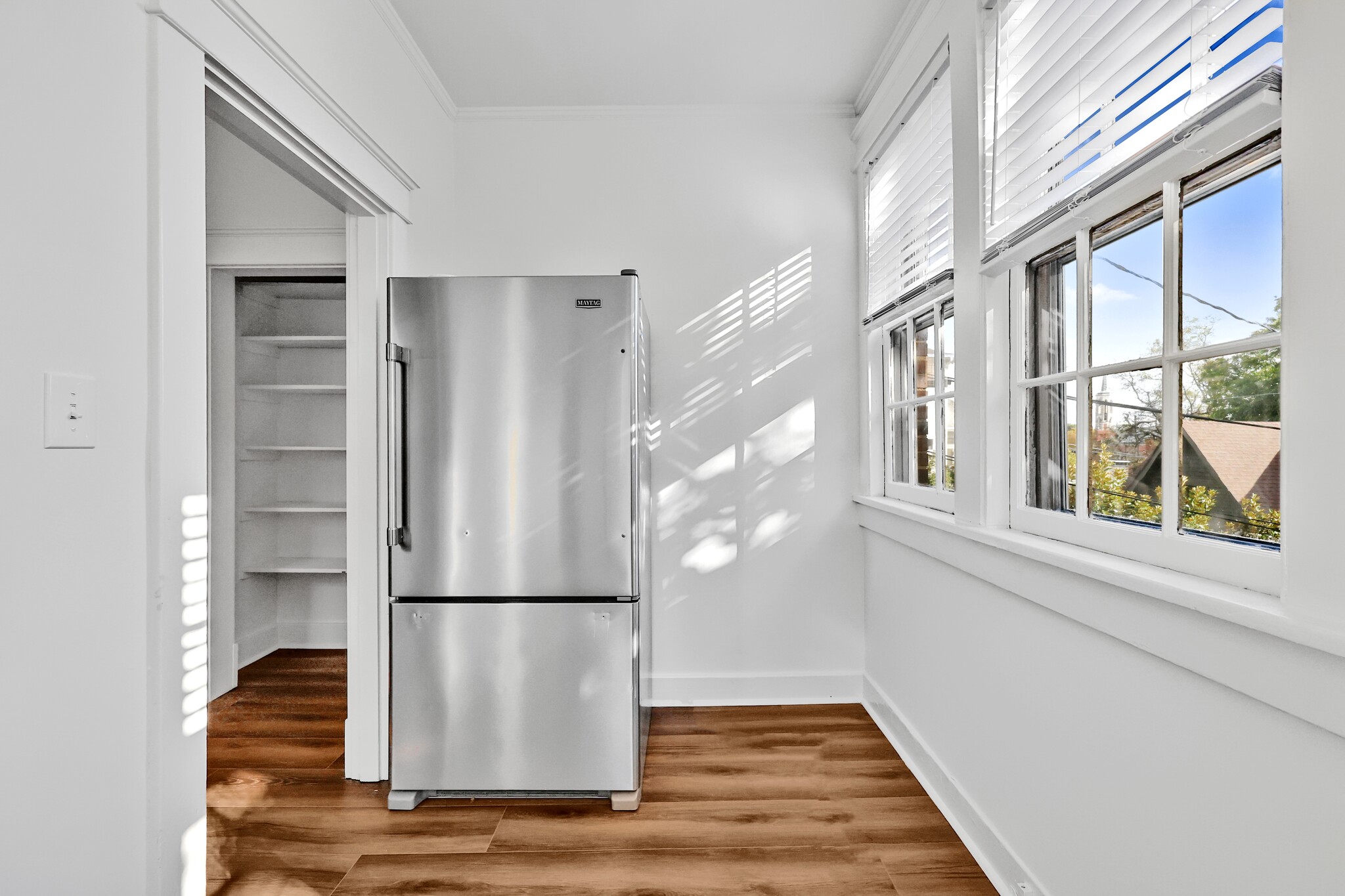 Building Photo - 1711 Primrose Ave