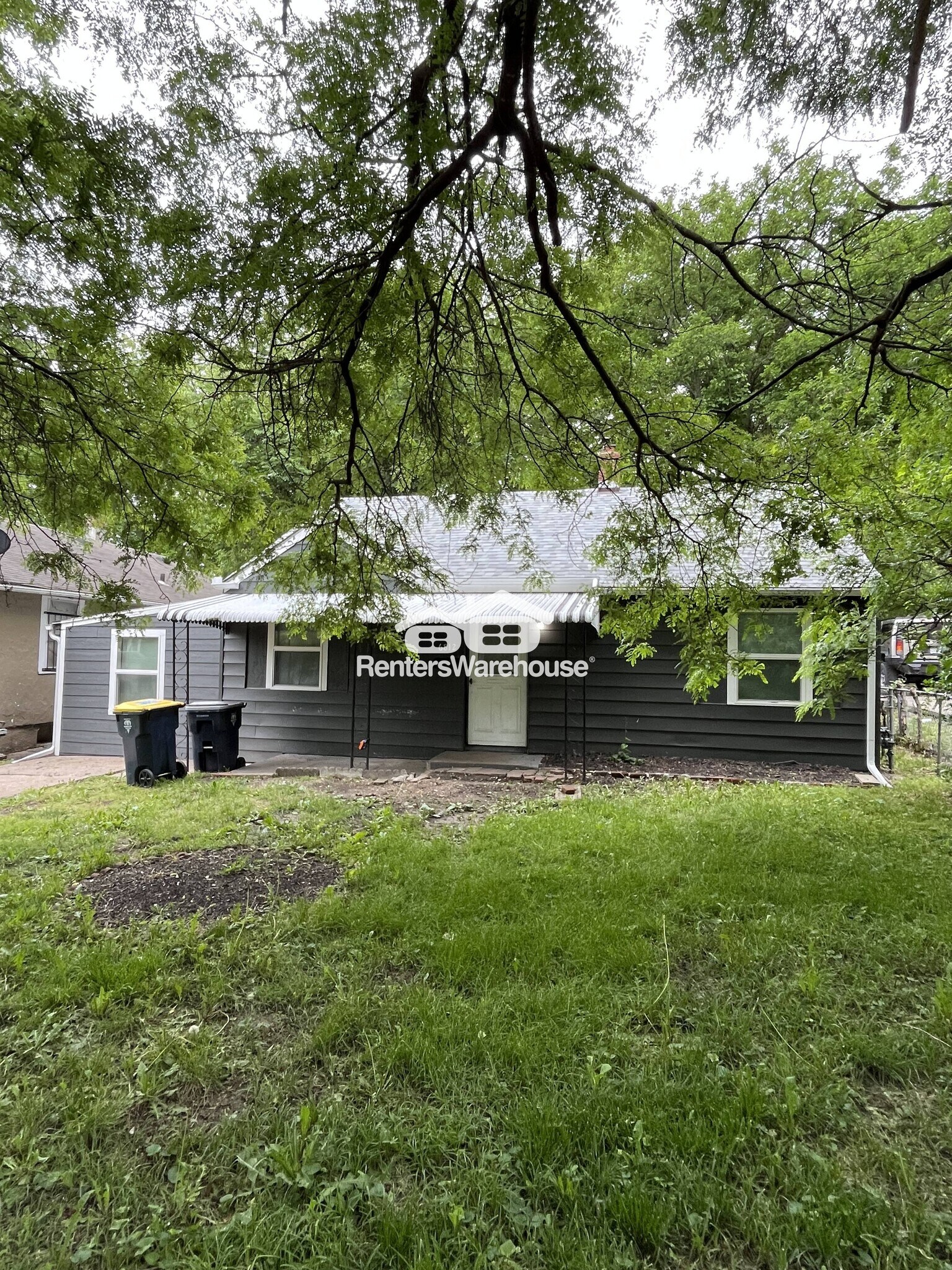Building Photo - 6812 College Ave