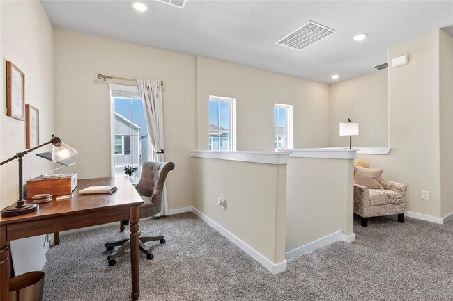 Building Photo - 614 Seabreeze Dr