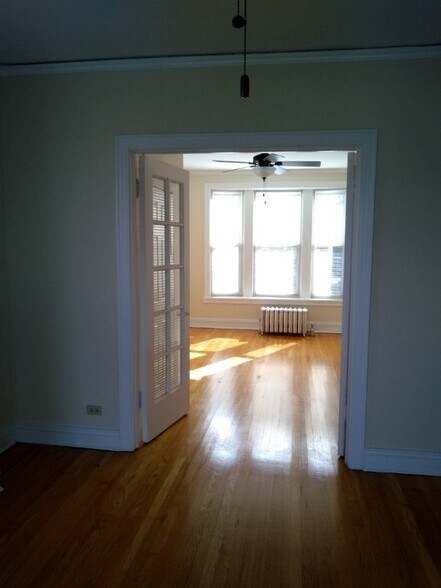 Building Photo - 829 Dobson St