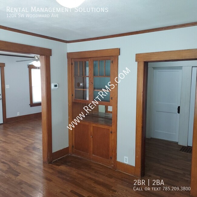 Building Photo - 1204 SW Woodward Ave