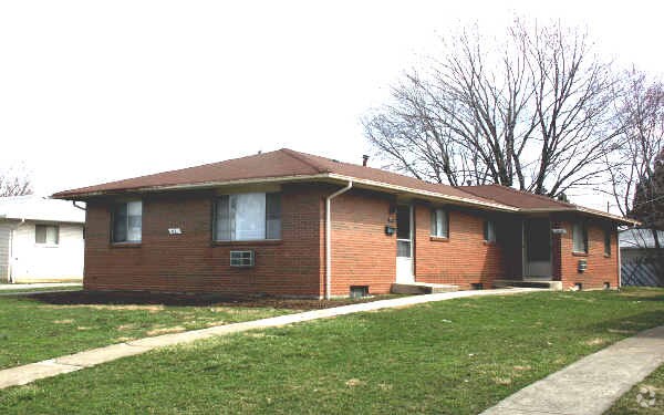 Primary Photo - 1650-1652 Carstare Dr