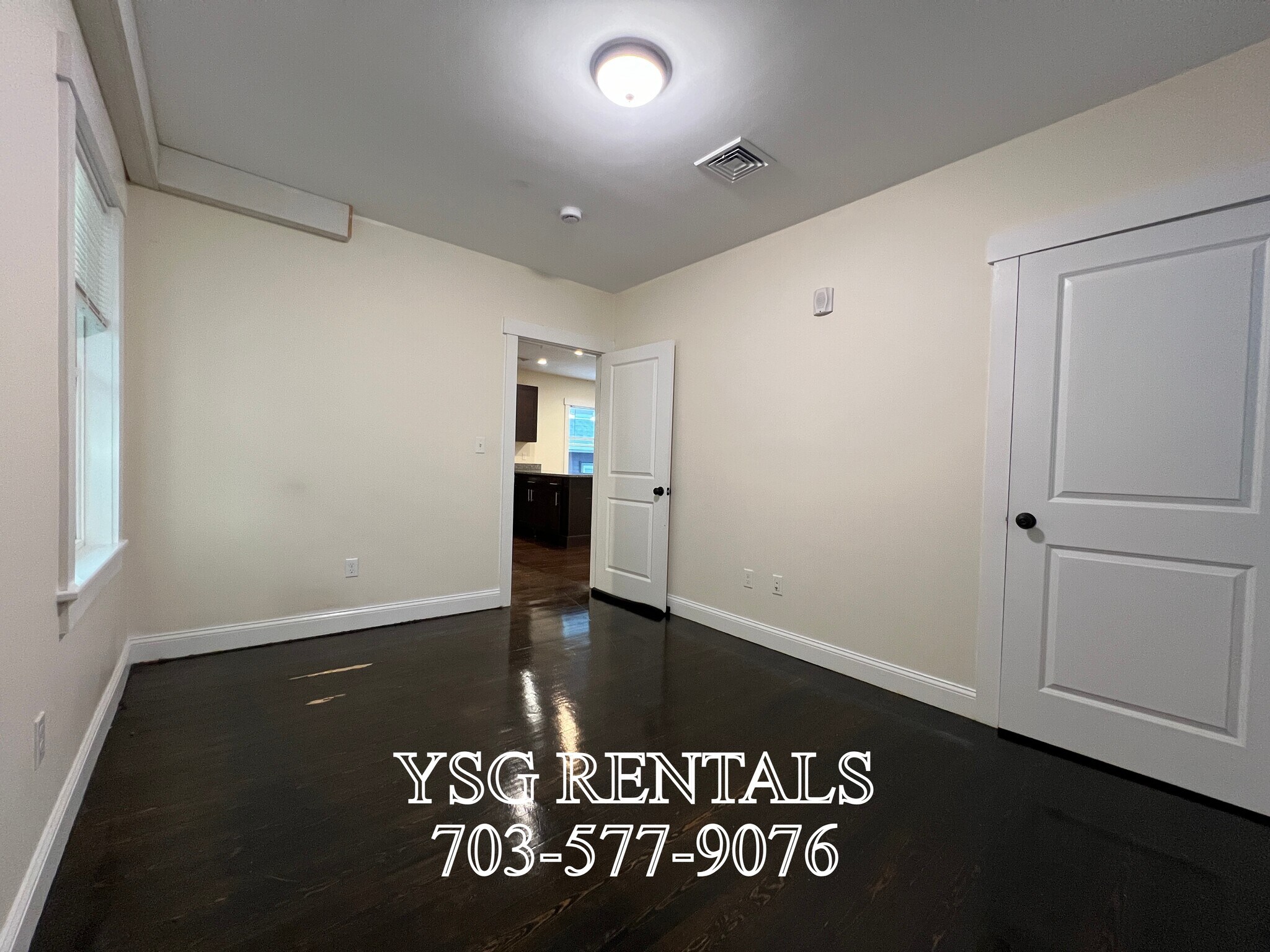 Building Photo - 194 Hillside St