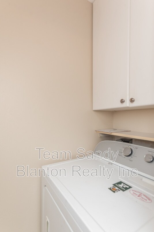 Building Photo - 2300 W Michigan Ave