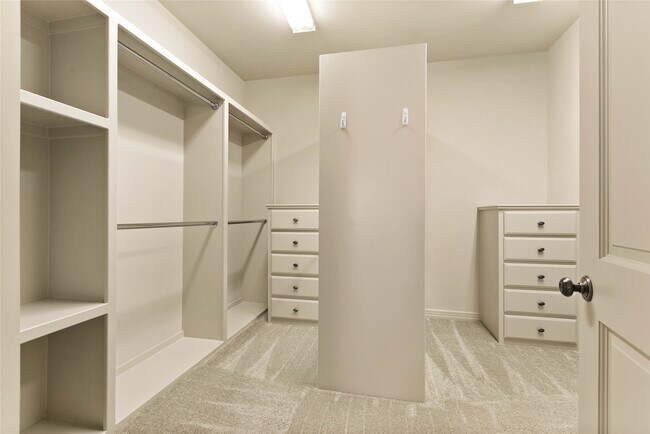 Building Photo - 4 Waterway Ct