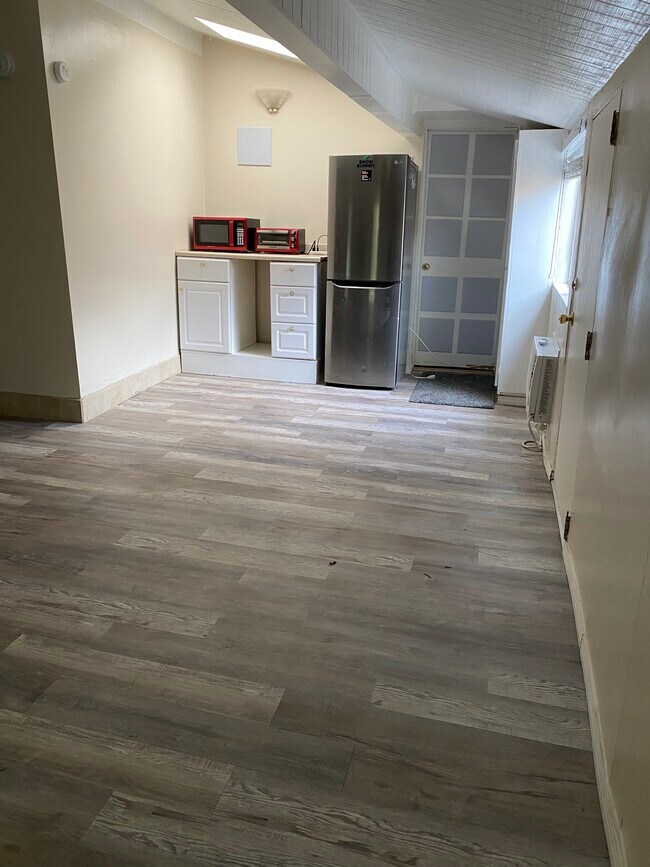 Building Photo - 19700 Friar St