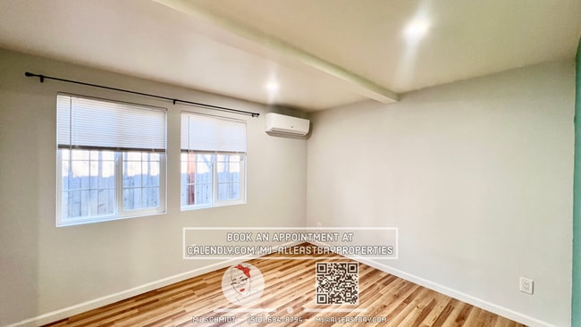 Building Photo - 3 bedroom home in El Sabrante with EV charger, 2 parking spots, 1 car garage, ac/heat!