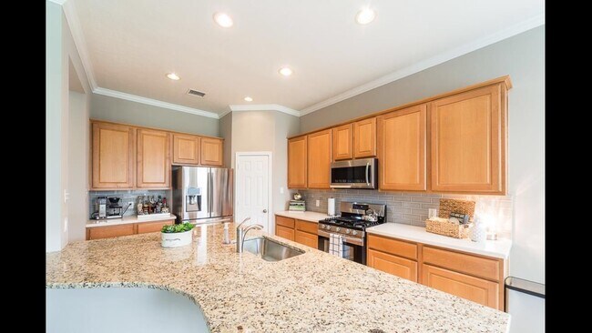 Building Photo - 24023 Northshire Ln