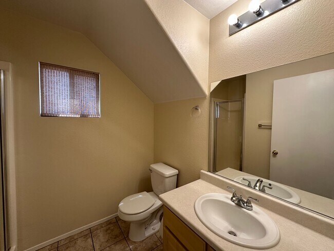 Building Photo - 4bed house ready for occupancy