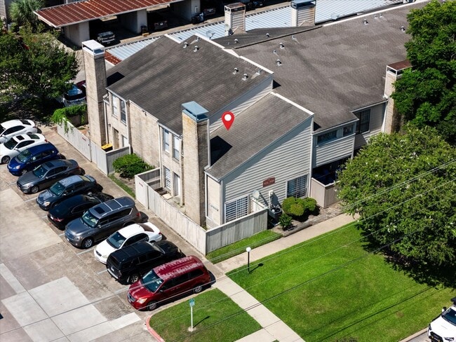 Building Photo - 9548 Pagewood Ln