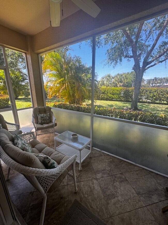Building Photo - 3 bedroom 2 bathroom Furnished home in Reflection Lakes