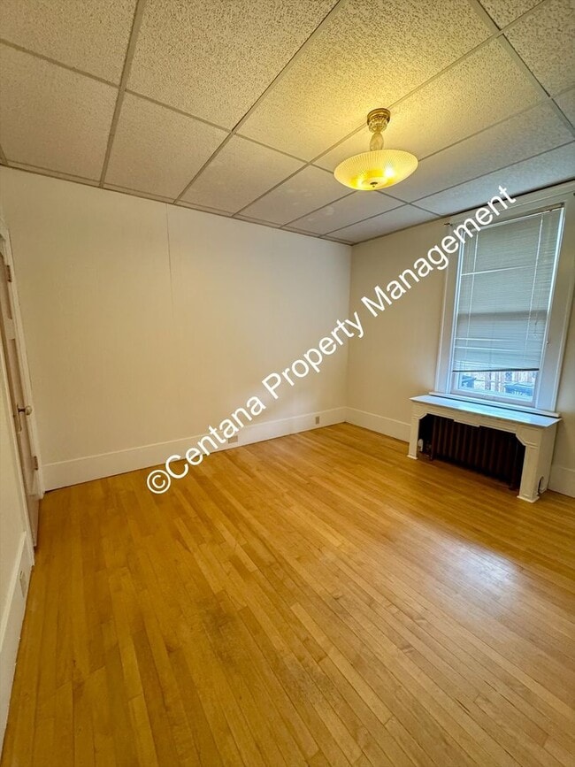 Building Photo - 205-207 N Excelsior Ave