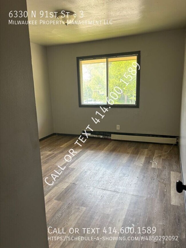 Building Photo - 6320-6330 N 91st St