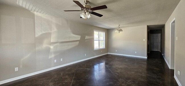 Building Photo - 4 Santiago Dr