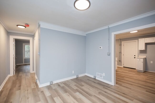 Building Photo - 3 Bedroom Home for Rent in Griffin, GA – $1,500/mo | 2 Bathrooms