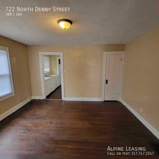 Building Photo - 722 N Denny St