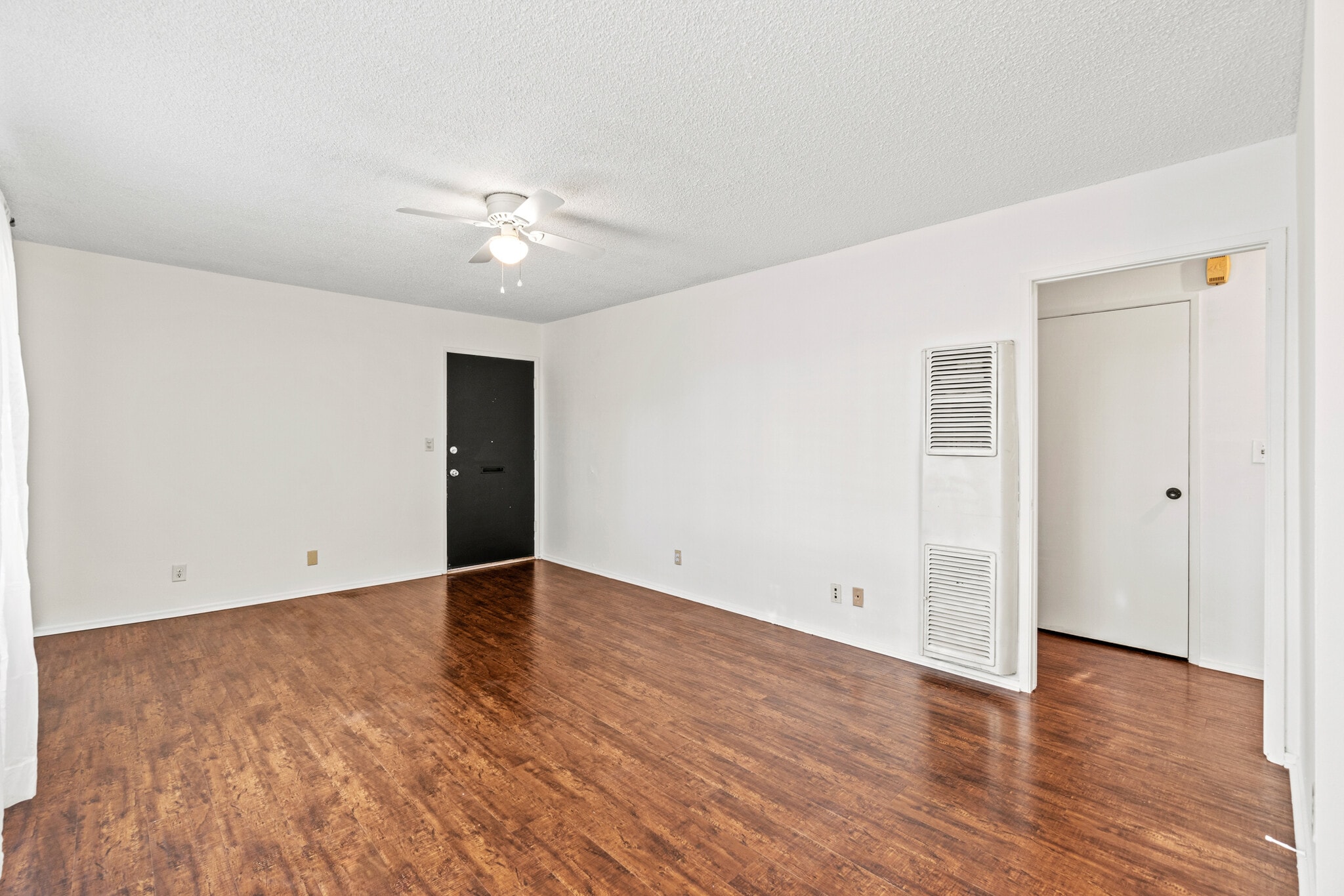 Building Photo - 3341 Porter Ln