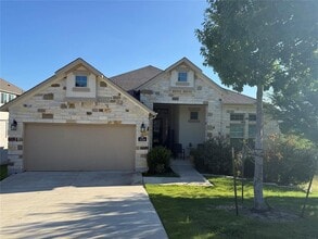 Building Photo - 124 Woodway Bend