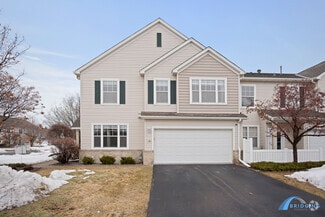 Building Photo - 5050 Holly Ln N