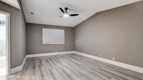 Building Photo - 6784 Via Regina