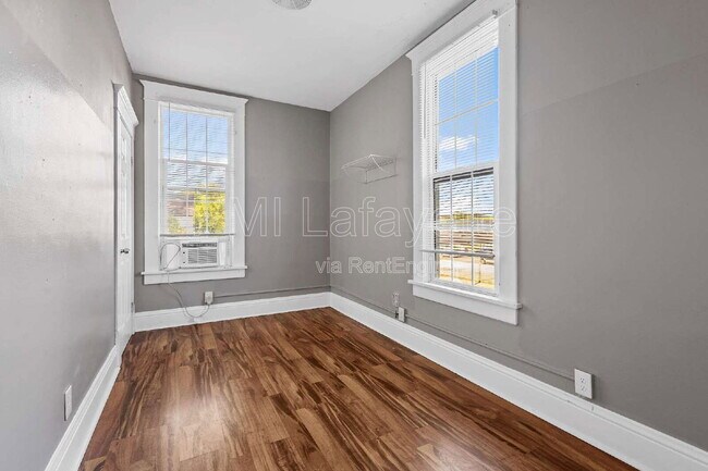 Building Photo - 1502 1/2 N 13th St