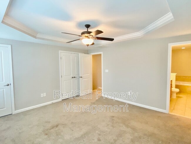 Building Photo - 107 Riva Ct